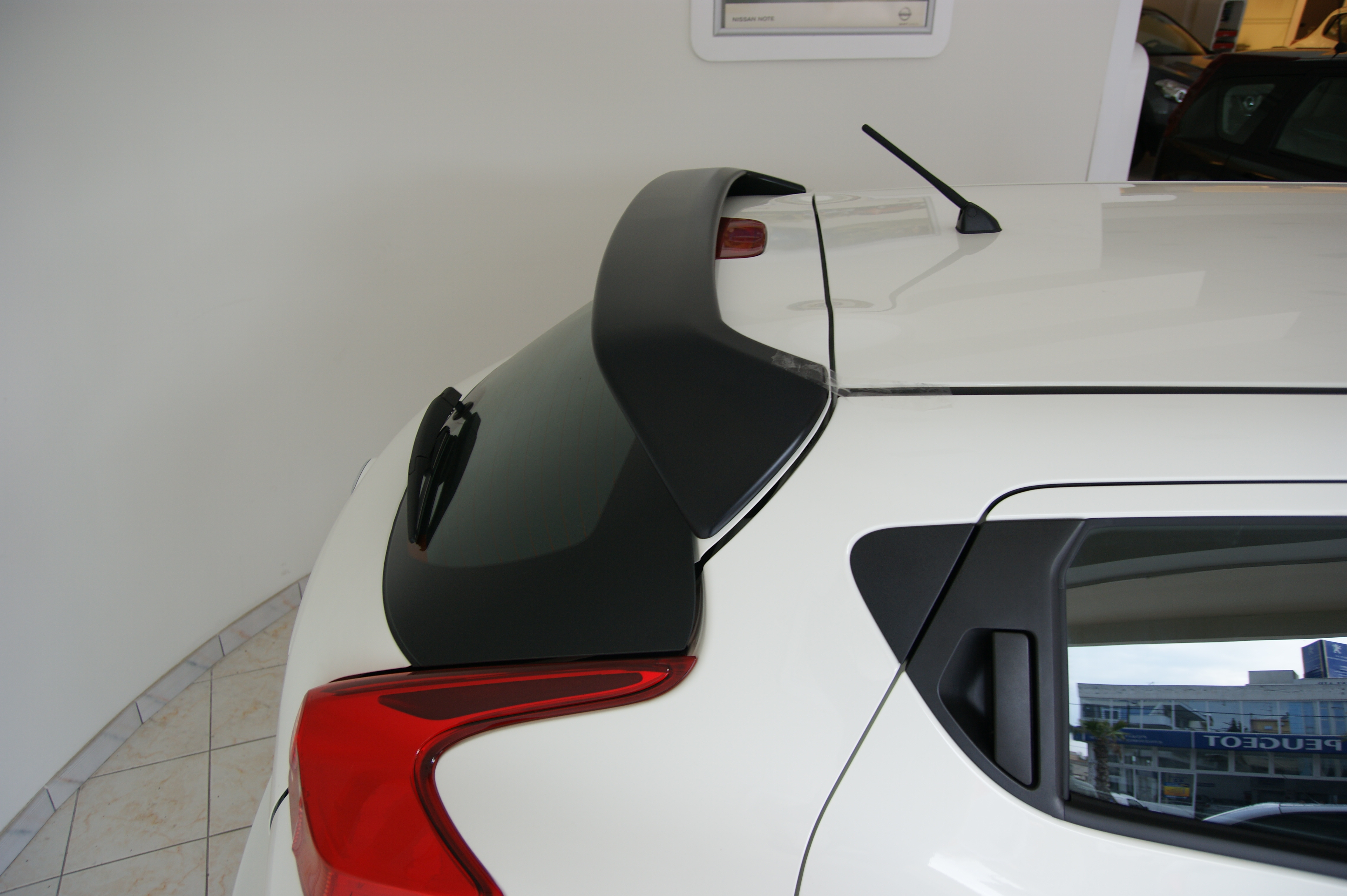 Spoiler alettone posteriore V.1 Nissan Juke F15 2010-2019