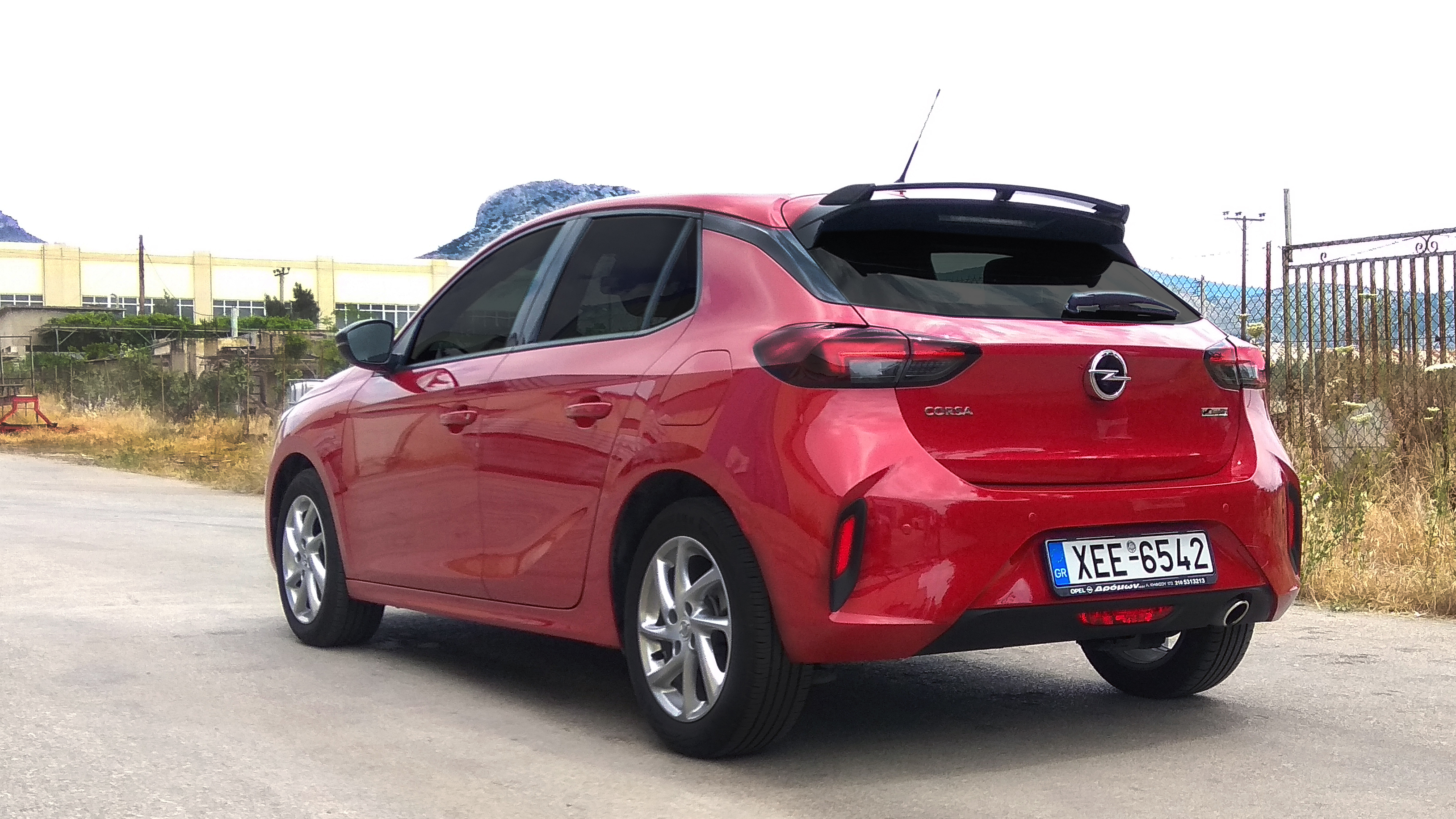 Diffusore posteriore con due scarichi Opel Corsa F GS-Line (2019-)