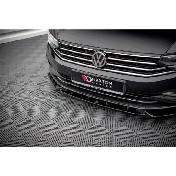 Sottoparaurti splitter anteriore V.2 Volkswagen Passat B8 Facelift 2019-