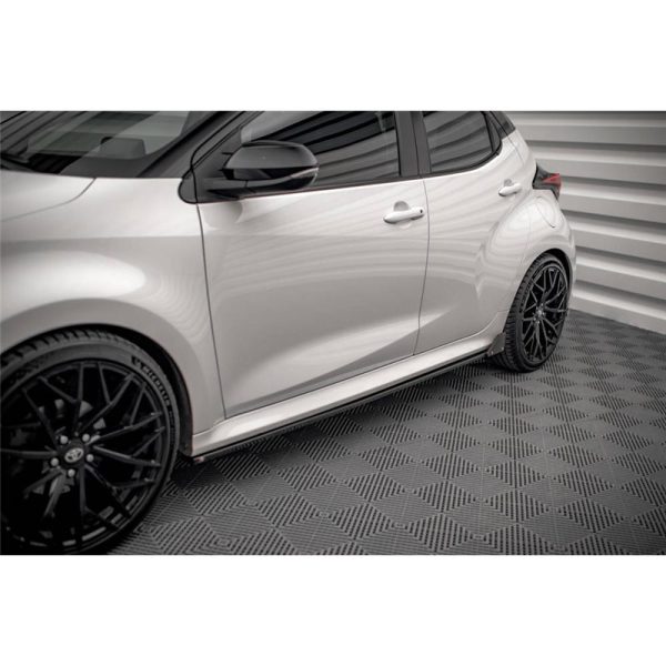 Lama sottoporta V.1 + Flaps Toyota Yaris Mk4 2019-